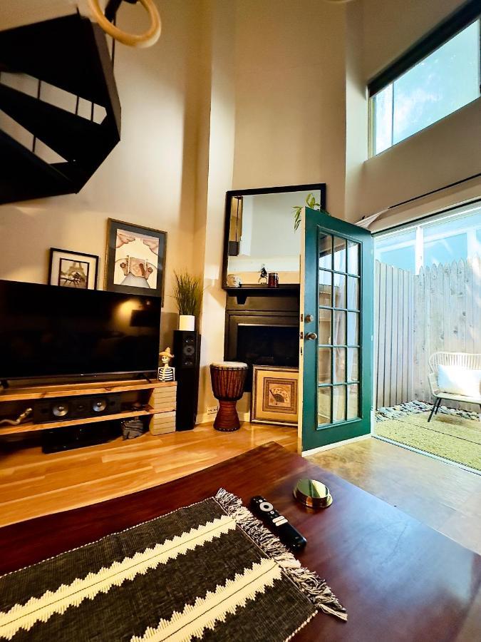 Hifi Sound & Comfort - Uptown Dallas / 2-Story Loft Экстерьер фото